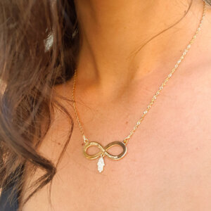 We Love You Mom Necklace
